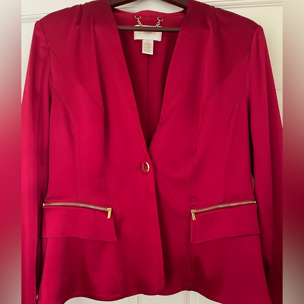 Holiday Cache red blazer